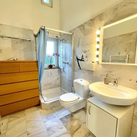 Spacious House With Partial View Holiday home *
